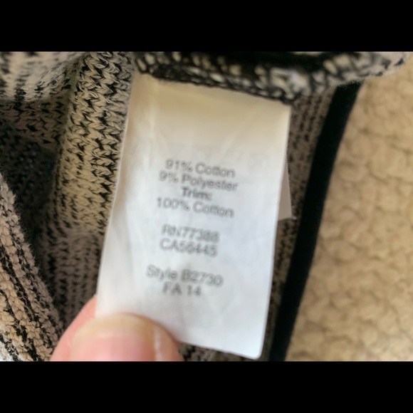 NIKE Element Dri-FIT Running T-Shirt - Picture 10 of 12